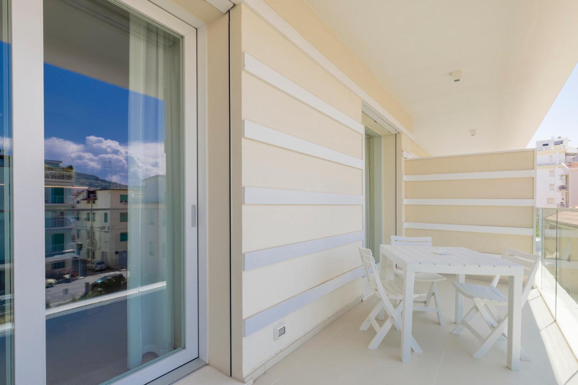 Besuite Apartments San Benedetto del Tronto Kültér fotó